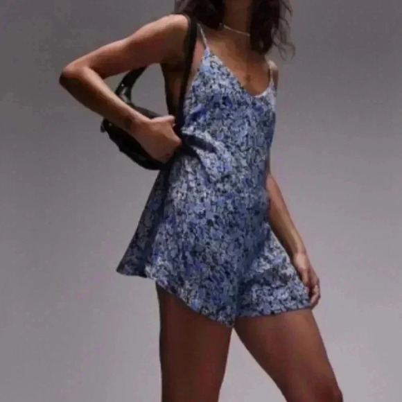 NWOT TopShop Blue Floral Romper - Picture 3 of 9
